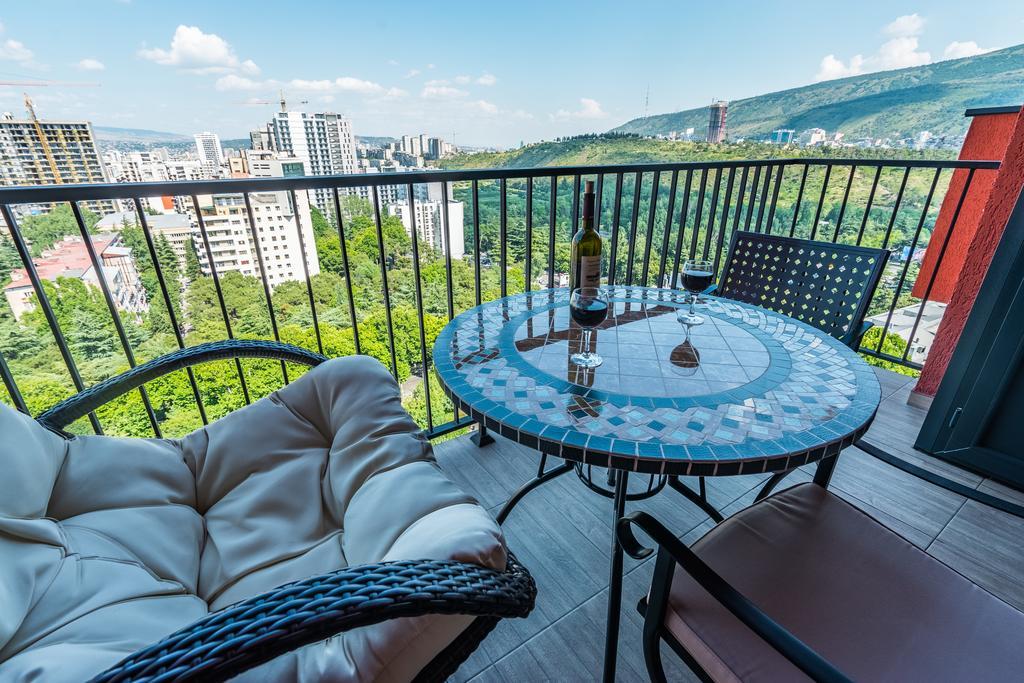 Ika'S Apartment Tbilisi Luaran gambar
